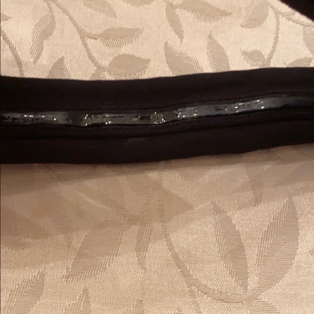 Lululemon Black headband - Picture 3 of 3